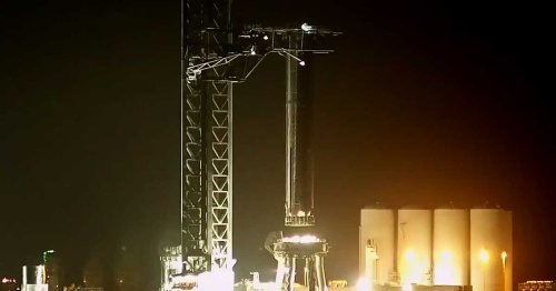 SpaceX Finally Lifts Super Heavy Booster Using Giant Robot Arms