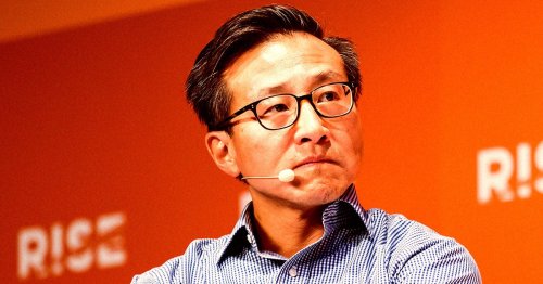 Alibaba Head Warns AI Industry Is Showing Signs of Bubble
