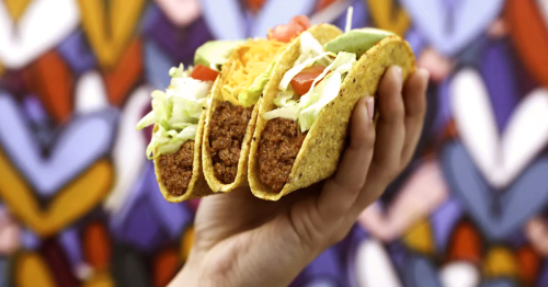 Taco Bell Competitor Embraces Plant-Based "Meat" in its Tacos