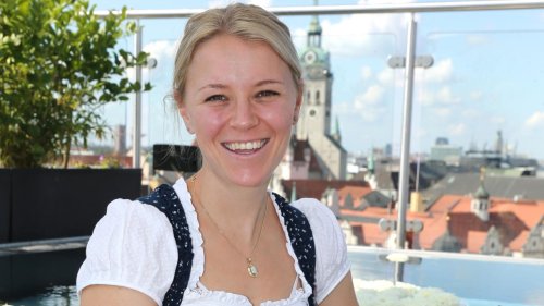 "Meilenweit entfernt": Miriam Neureuther gibt ehrliches After-Baby-Body-Update
