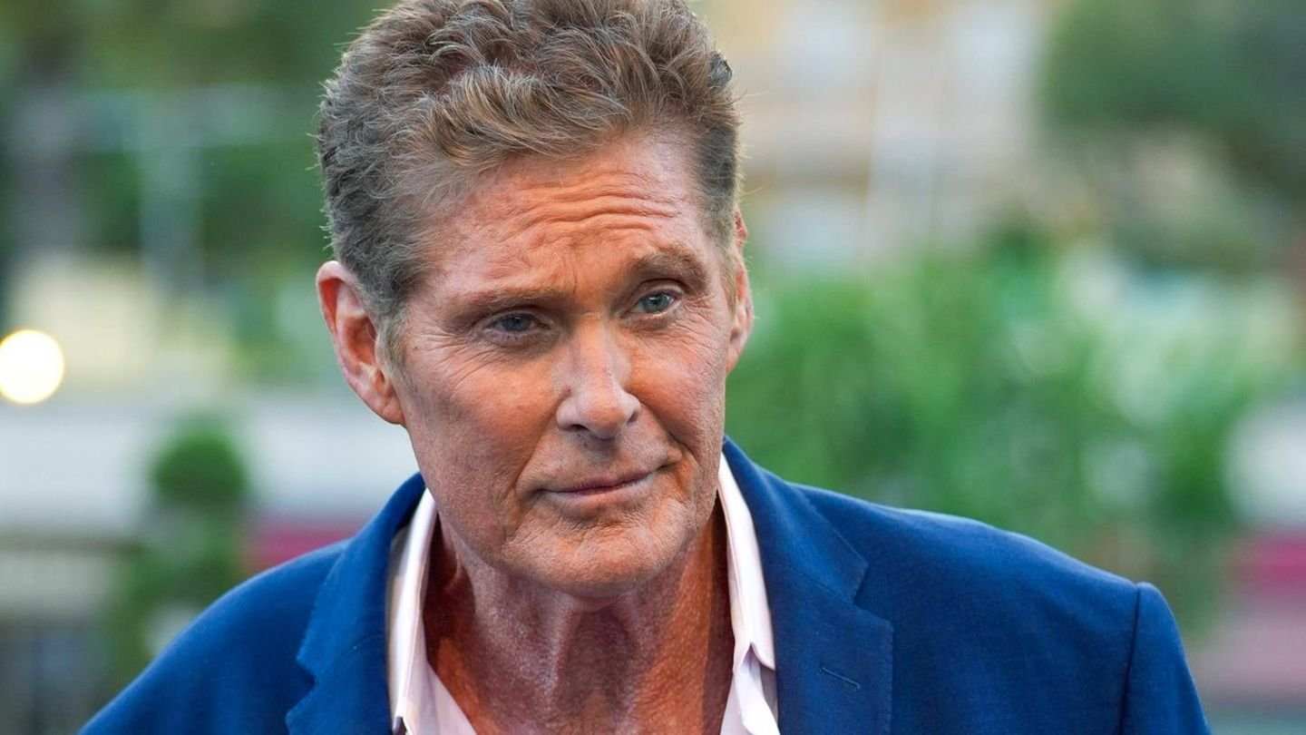 Sorge um "Baywatch"-Star! Er ist im Rollstuhl gesichtet worden