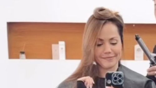 "Selbstbewusstsein minus 100 %" – Doch ein Friseurbesuch bringt sie wieder zum Strahlen
