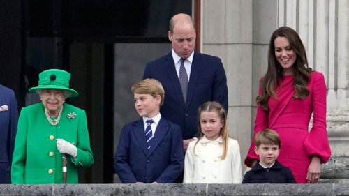 Enthüllt! Queen Elizabeth verlangt strikte Tischmanieren von ihren Urenkeln