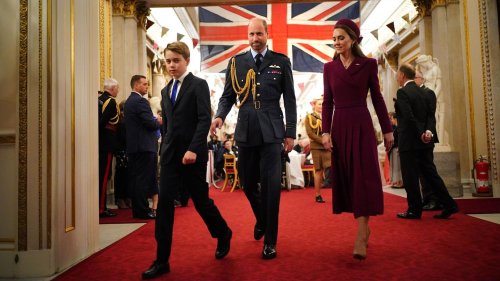 Wie Prinz George in die Fußstapfen von Oma Diana treten kann