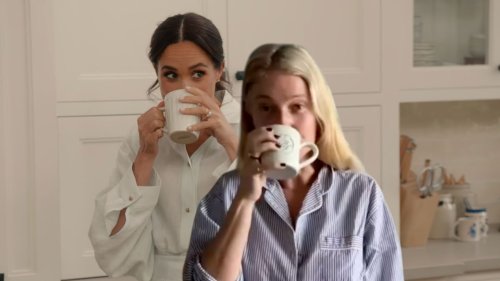 3 Momente, in denen sie Herzogin Meghan in ihrem neuem Video veräppelt