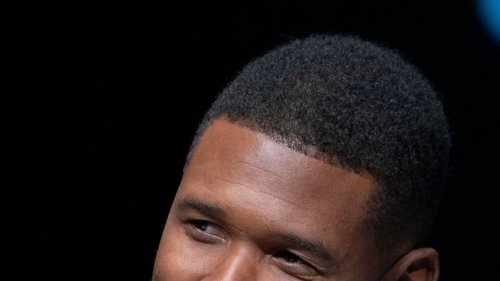 Usher performt bei der Halbzeitshow