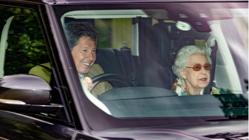 Queen Elizabeth gut gelaunt in Sandringham gesichtet