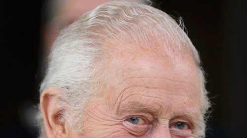 König Charles legt zu