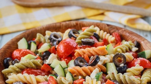 Mediterraner Nudelsalat für den Sommer