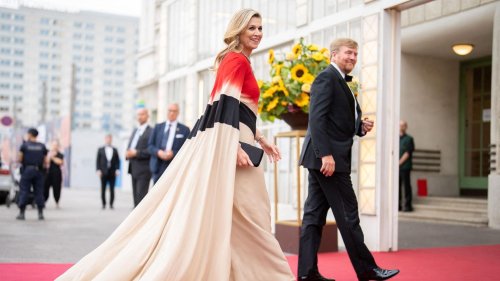 Königin Máxima fasziniert in Couture-Robe
