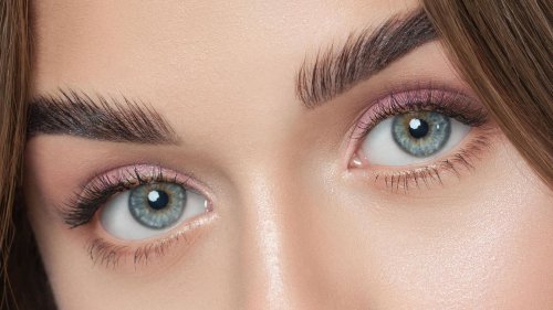 Mit dem Augenbrauen-Trend zu perfekten Brauen