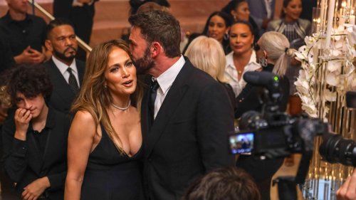 Er kuschelt mit ihren Kids: So privat haben sich Jennifer Lopez und Ben Affleck noch nie gezeigt