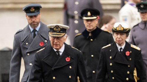 Gefahr für Charles? Dieses Familienmitglied gibt laut Körpersprachenanalyse wirklich den Ton an
