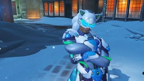 Lucio’s Snow Fox pores and skin makes him simple prey by making him seen by way of partitions in Overwatch 2