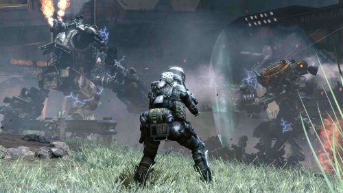 Zampella clears up confusion about “the future of Titanfall” showcased at Austin launch event