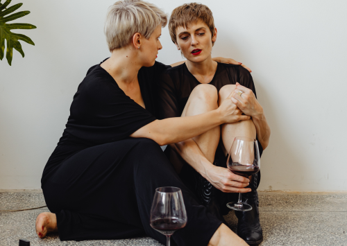 The Touch Boundary Europeans Cross That Makes Americans Deeply Uncomfortable