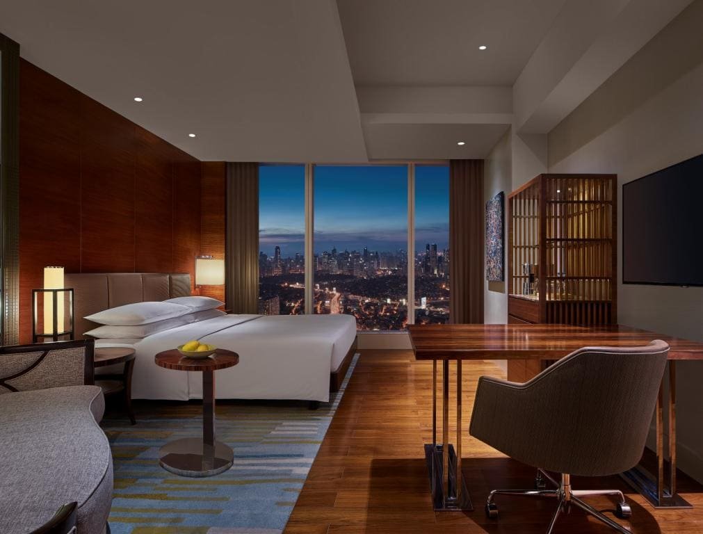 Where to Stay in Manila: Cheap Hotels and Luxury Resorts