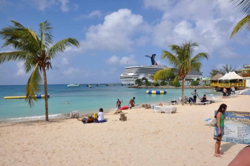 Comparison Ocho Rios vs Montego Bay – Which One Is Better Vacation In Jamaica