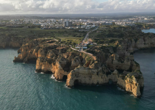 Tennessee Couple Retired To Portugal With $310,000: What Month 20 Actually Looked Like The Expenses Nobody Warned Them About