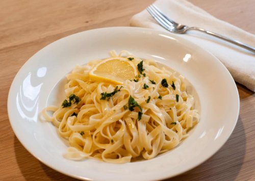 Most Popular Italian Foods: How To Make Tagliatelle Al Limone Lemon Sauce (Recipe Guide)