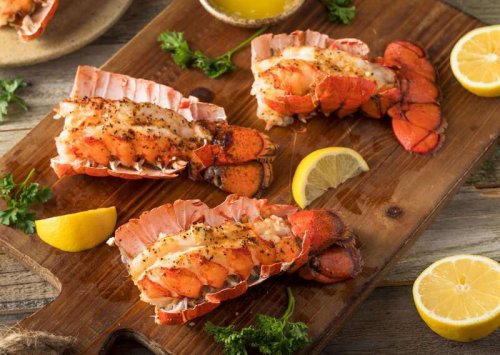 How To Make Homemade Lobster Roll (Recipe Guide)