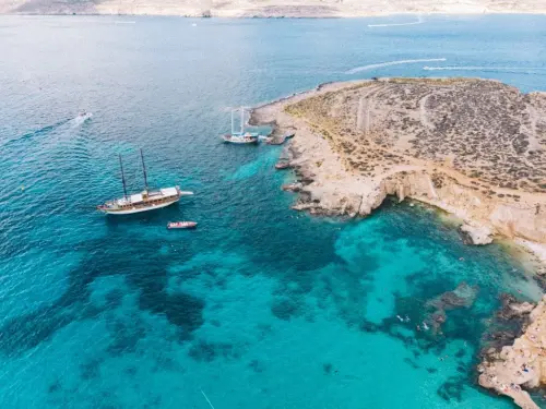 Looking For a Dual Citizenship? 14 Best Countries To Get a Citizenship