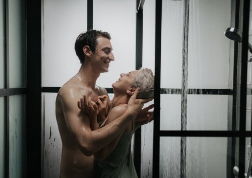 The European Shower Habit That Americans Find Completely Backwards | Gamintraveler