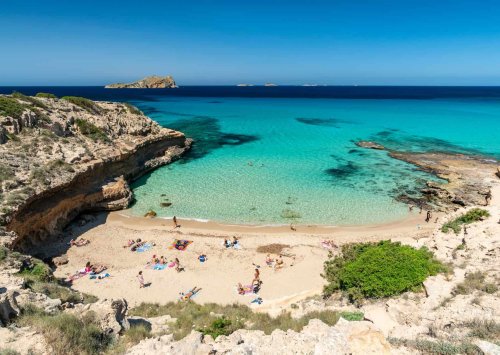 Tips For Traveling To Tropical Places: 9 Best Tropical Places For Living You Will Fall In Love