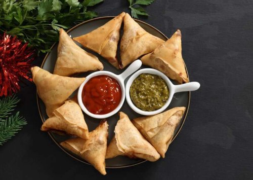 How To Make Samosa (Recipe Guide)