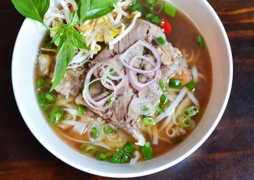 How to Make Pho – An Authentic Pho (Recipe Guide)