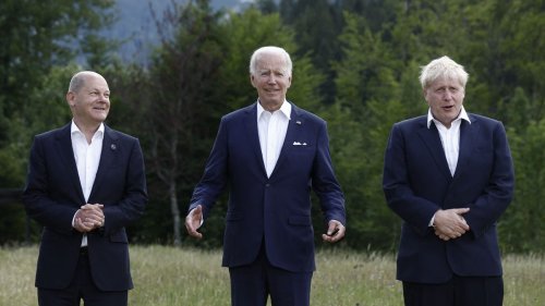 Biden bans Russian gold imports at G-7 as leaders consider new sanctions over Ukraine war