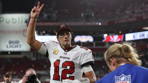 Five wildest moments from NFL Week 9: Joe Mixon, Justin Fields run wild