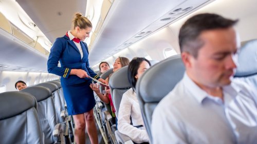 Attention travelers: This is how much your flight attendant makes