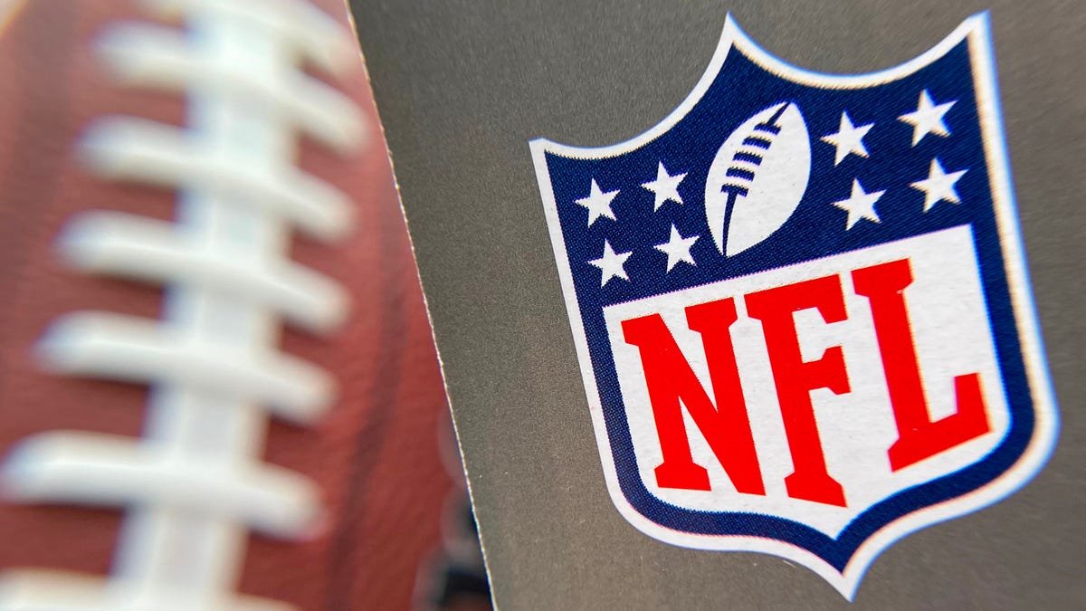 NFL threatens forfeits for teams with COVID-19 outbreak among unvaccinated players