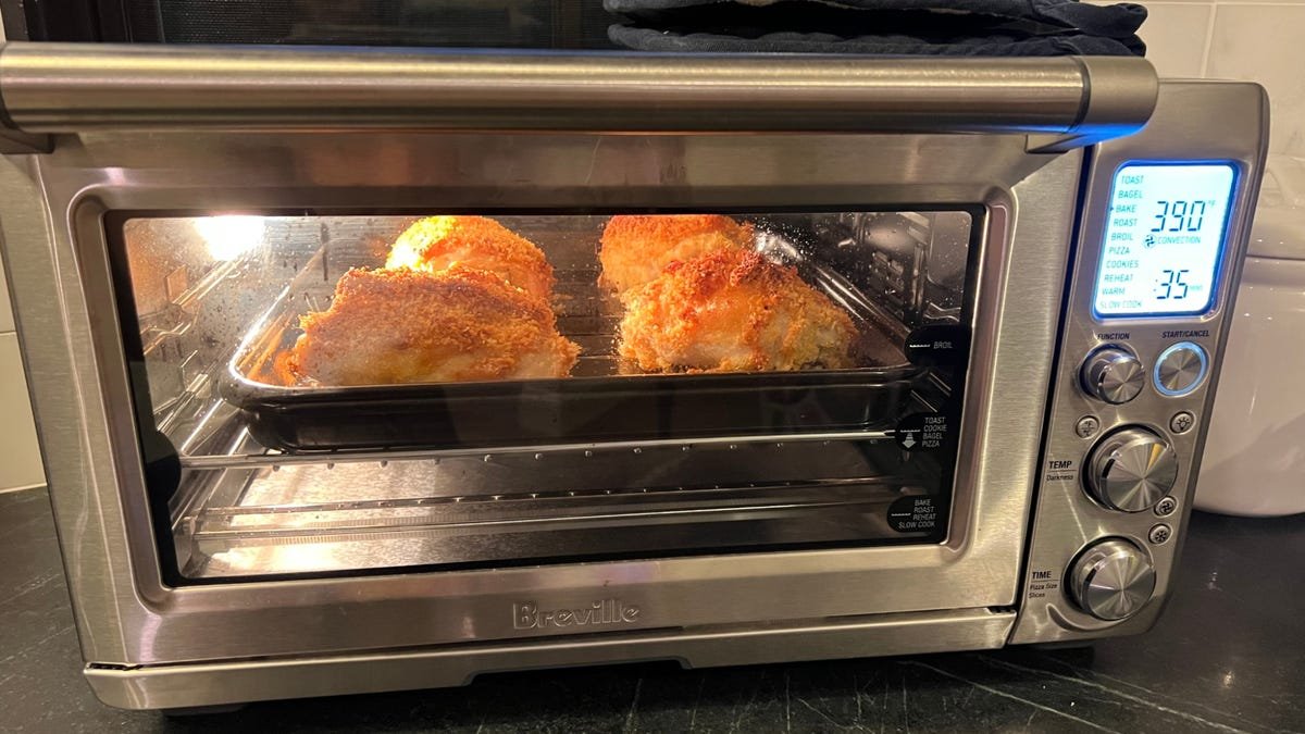 You can fry chicken like a pro in this wildly popular air fryer–toaster oven
