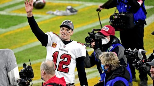who-is-the-oldest-nfl-player-here-s-the-oldest-player-ever-and-those