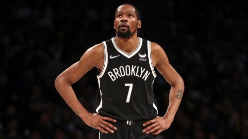 Brooklyn Nets not rushing to trade Kevin Durant trade, continue contact with Phoenix Suns, per reports