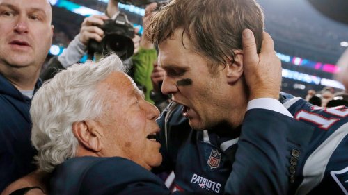 Robert Kraft says Patriots 'will do everything in our power' to sign Tom Brady to one-day contract