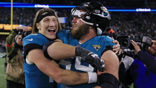 NFL Playoffs: Young QBs Lawrence, Purdy Make Postseason History