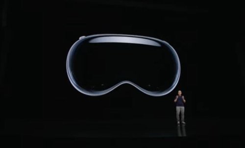 Apple introduces Vision Pro, a mixed reality headset controlled by eyes, hands and voice