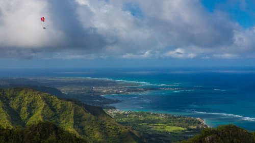 Is it expensive to island hop in Hawaii? Here's how to save money and fly between islands.