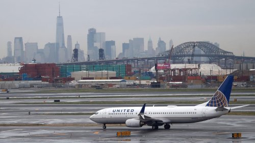 United Airlines to cut flights from Newark starting Fourth of July weekend