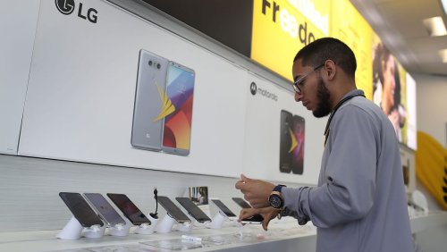 Sprint's new $15 per month unlimited offer hopes to lure in switchers