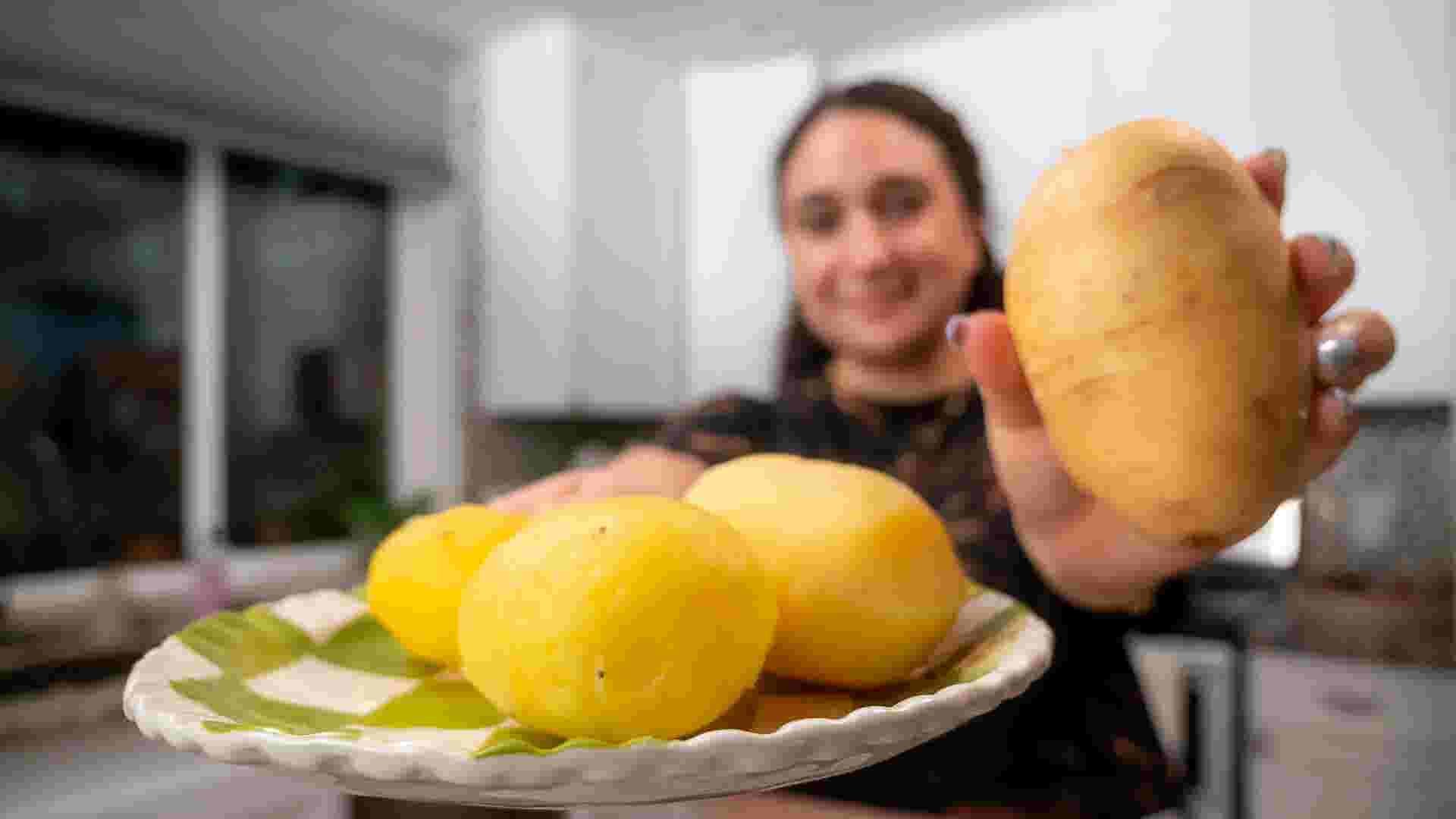 How to peel potatoes quickly
