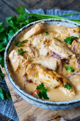 Hähnchengeschnetzeltes in der Heißluftfritteuse: schnell und saftig