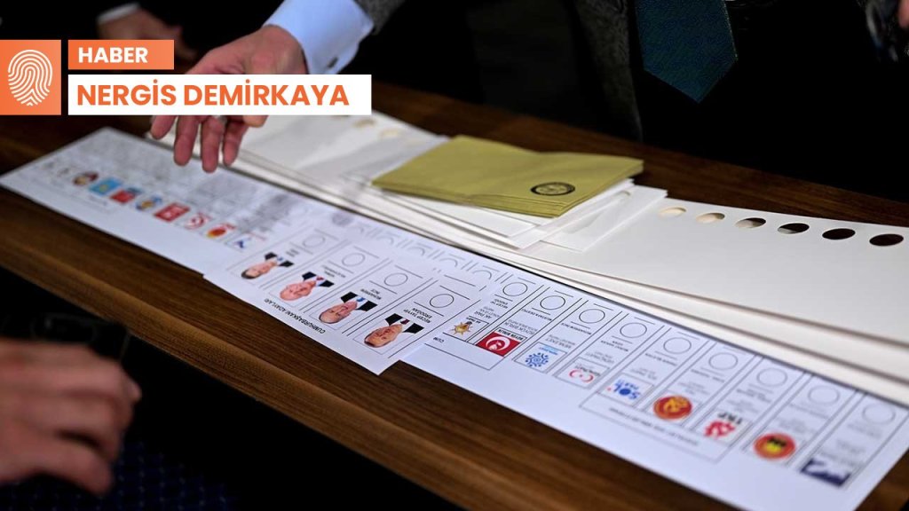 Politika - cover