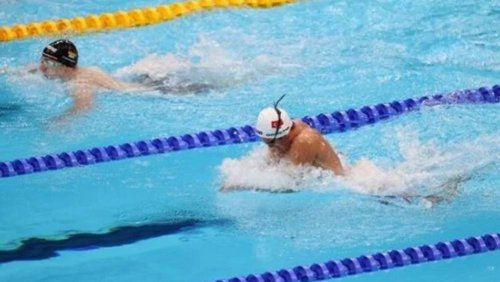 Milli yüzücü Berkay Öğretir, Akdeniz Oyunları’nda altın madalya kazandı