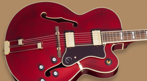 3x Archtop: Epiphone Broadway, Casino und Sheratone ab 799 Euro.