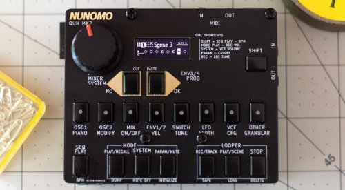 Nunomo Qun Mk2 Synthesizer mit Sequencer, Looper und FM