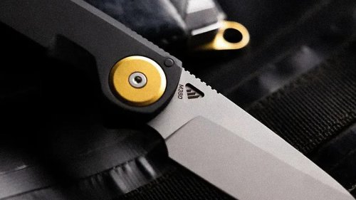 This New Knife’s Unprecedented Transforming Power Isn’t Even Its Coolest Feature